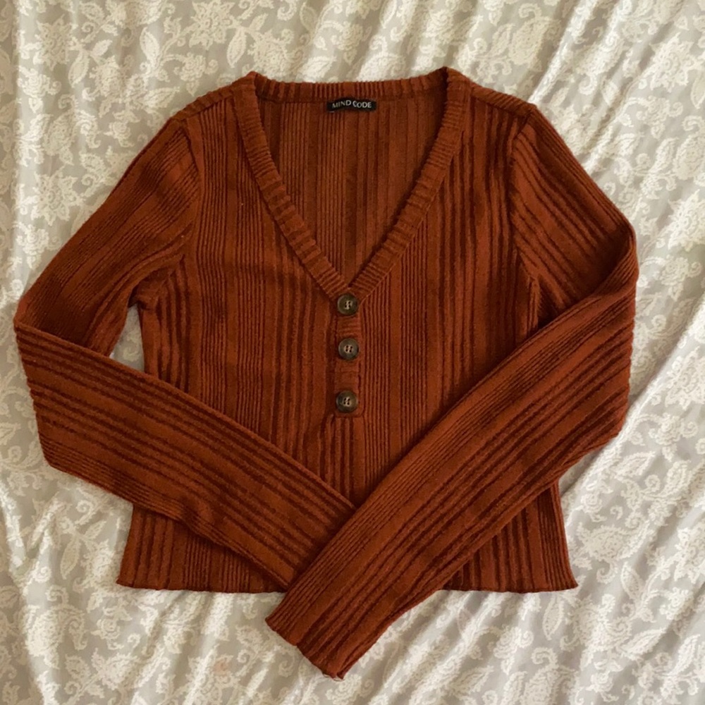 Rust orange half button up cropped long sleeve